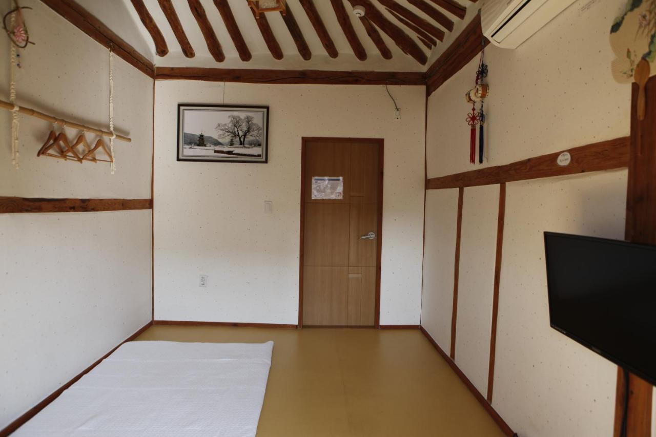 Gyeongju Guesthouse Huewon Bagian luar foto