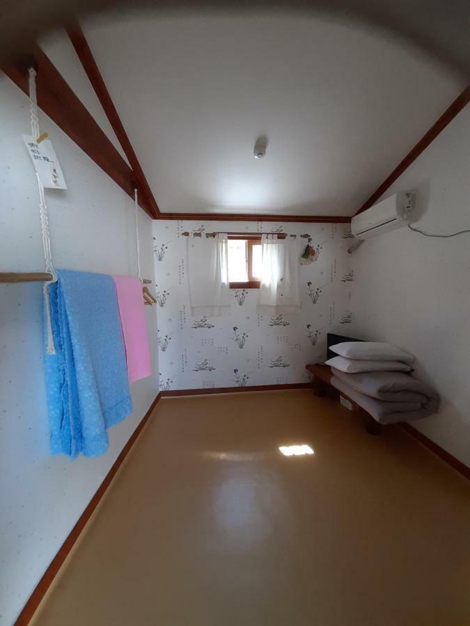 Gyeongju Guesthouse Huewon Bagian luar foto