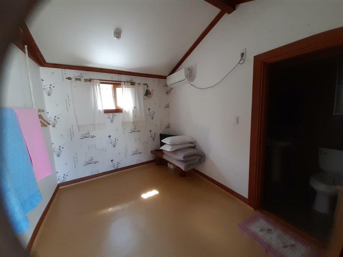 Gyeongju Guesthouse Huewon Bagian luar foto